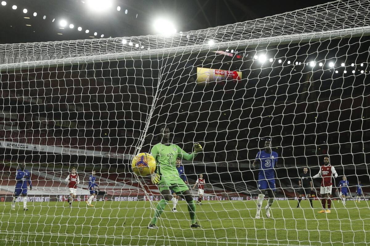 爱游戏注册登录詹姆斯在阿森纳比赛中出色防守，回归赛场引发热议！的简单介绍